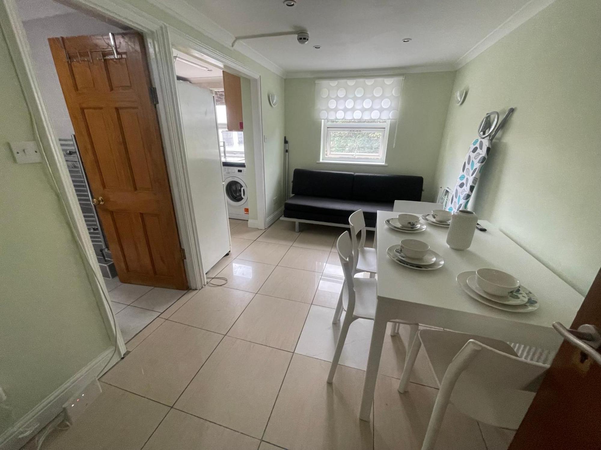 Entire 3 Bedroom Home - Minutes To Emirates Stadium! London Eksteriør billede